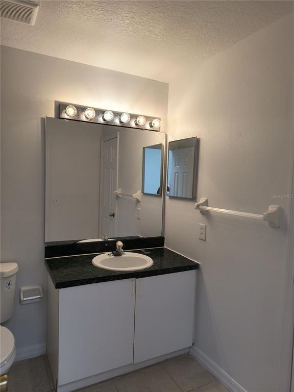 Building Photo - 1657 Windsor Oak Ct