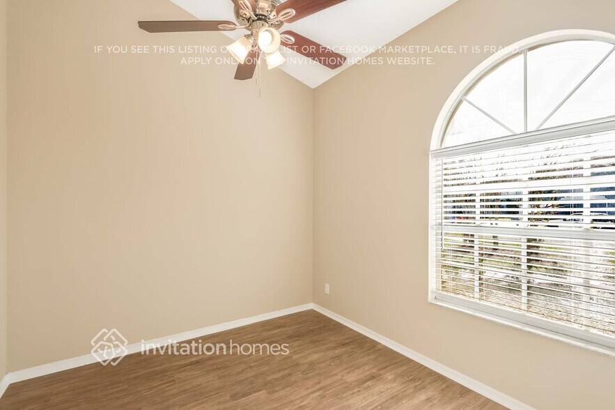 Building Photo - 11813 Rossmayne Dr