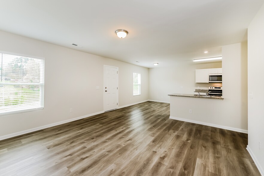 Building Photo - 4360 Shadi Green Ln