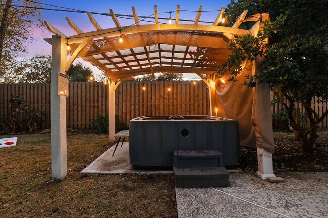 Building Photo - 1023 Brittlewood Dr