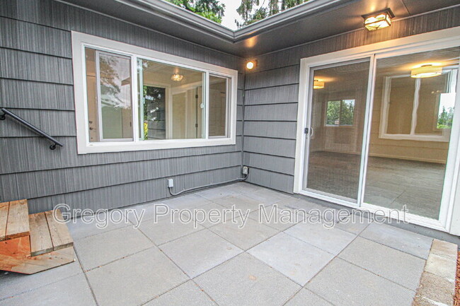 Building Photo - 19547 53rd Ave NE