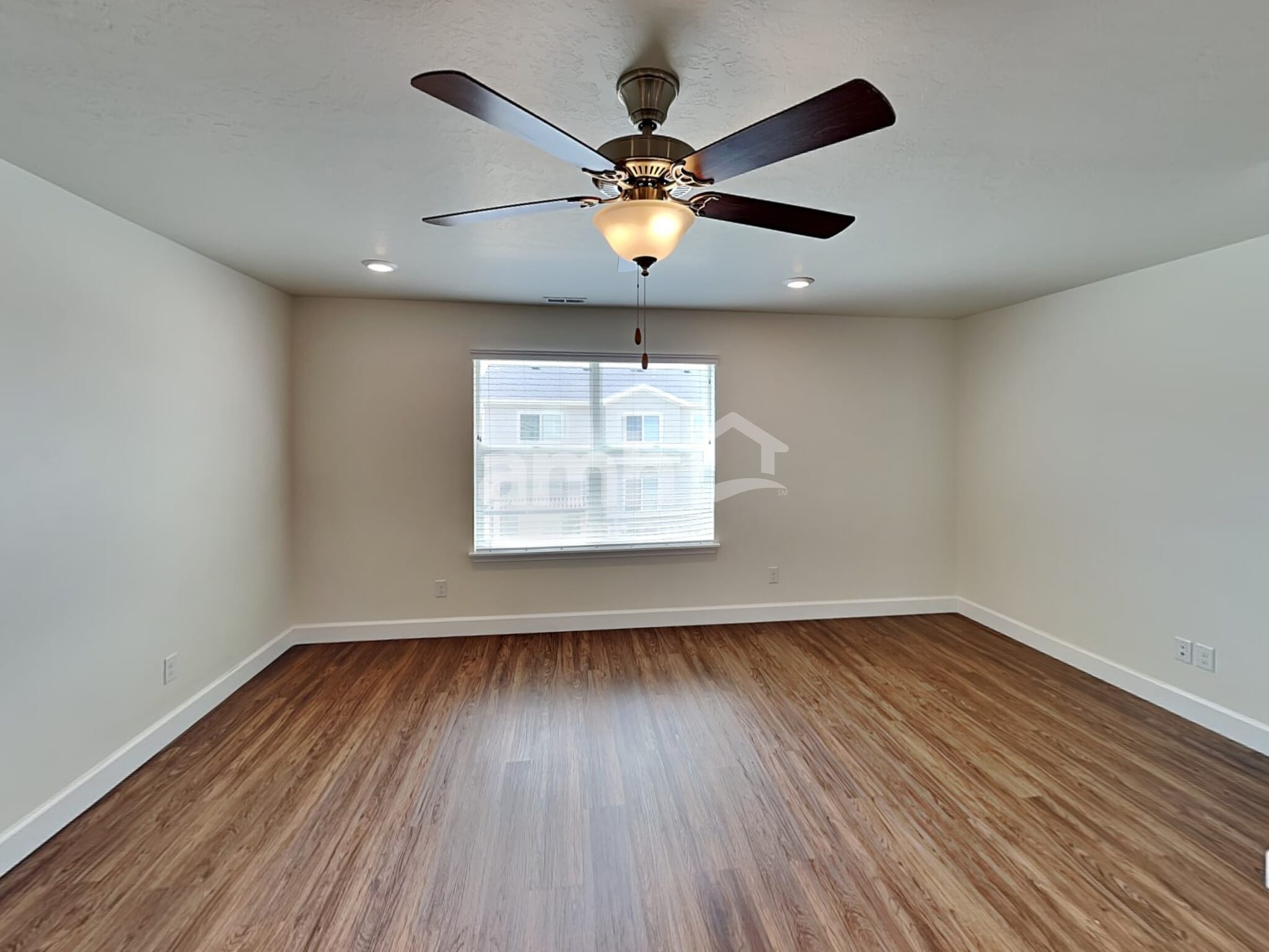 Building Photo - 983 W 850 S