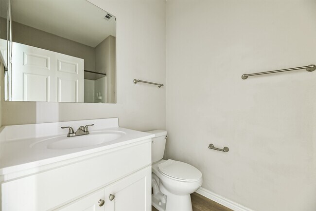 Building Photo - 4505 Bernardo De Galvez Ave