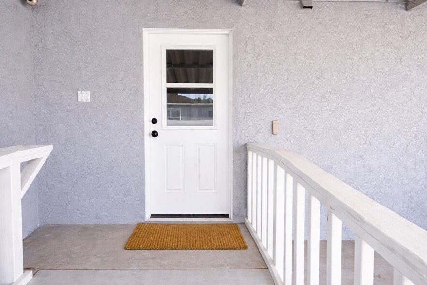 Building Photo - 4944 Coke Ave