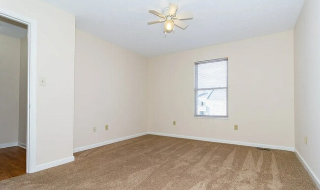 Building Photo - 429 Garden City Dr