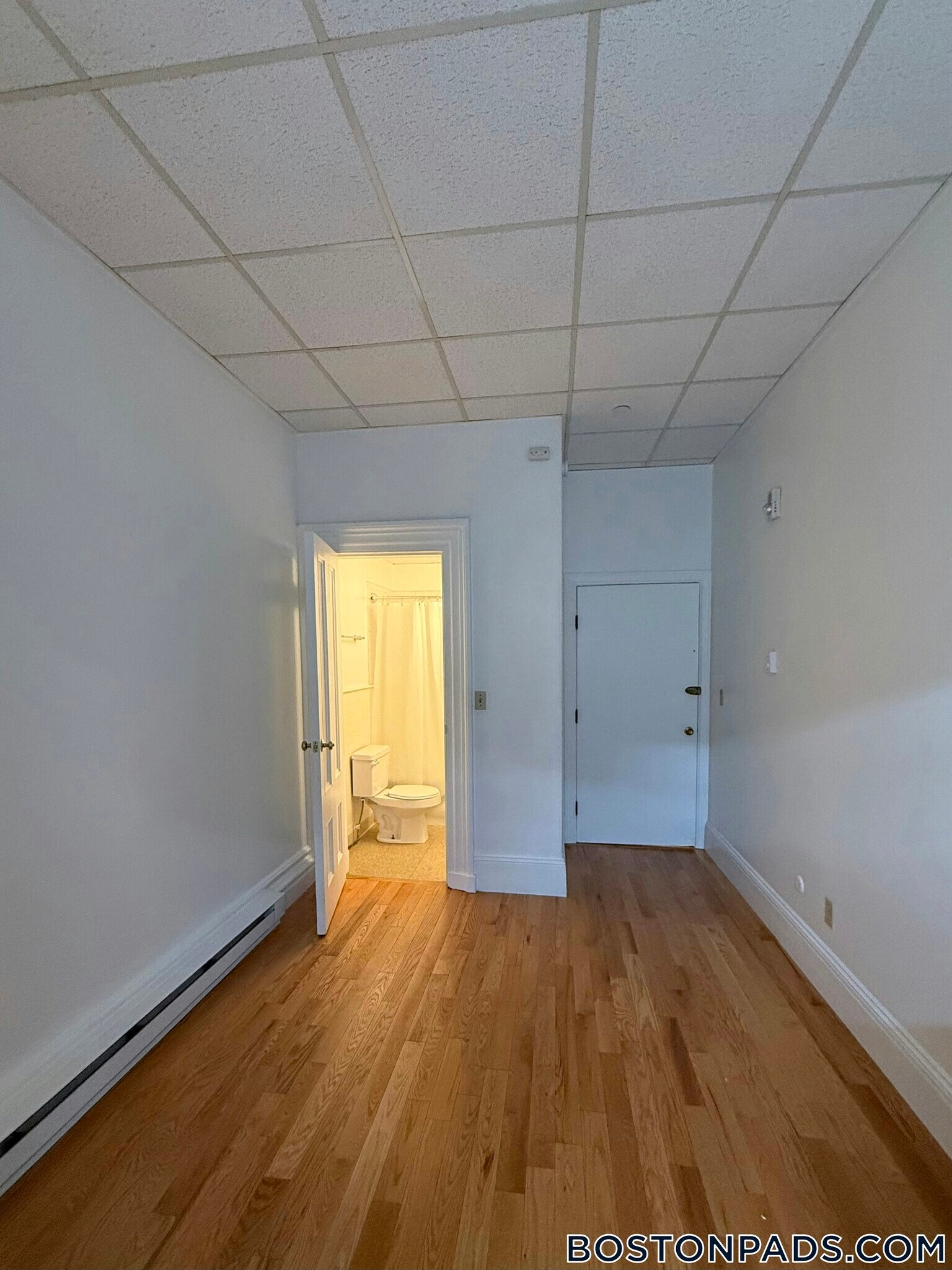 Building Photo - 405 Beacon St