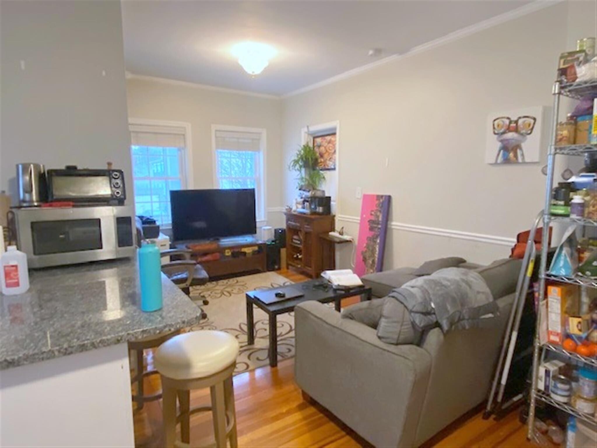 Building Photo - 519 Main St