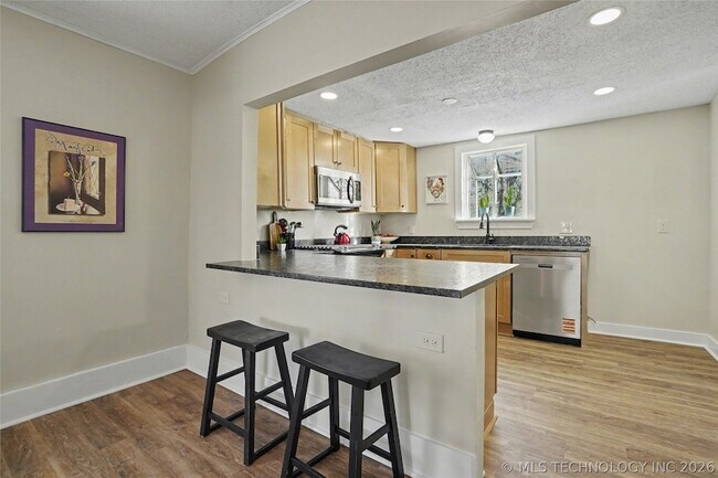 Building Photo - 4713 S 27th W Ave