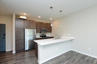 Building Photo - 304-15t 15th St N