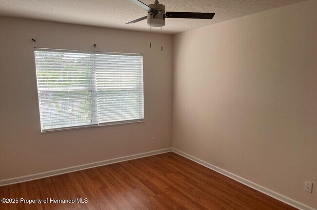 Building Photo - 1079 Purple Flower Ct