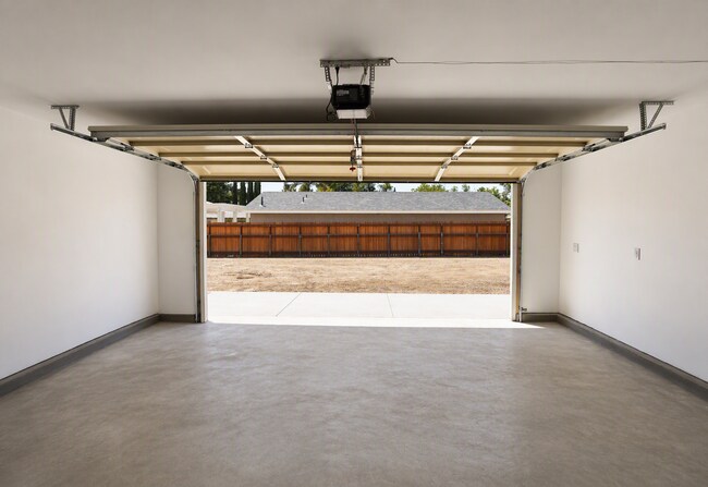 Building Photo - 4805 Charlotte Way