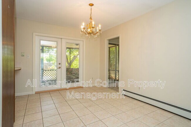 Building Photo - 508 Louise Ln