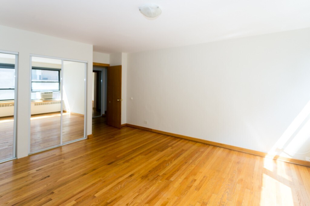 Building Photo - 4180 N Marine Dr