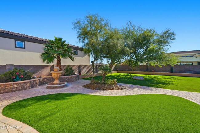 Building Photo - 18131 W Palo Verde Ct