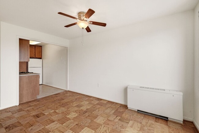 Building Photo - North Bethesda Studio - Walk to Metro - Utilities Included