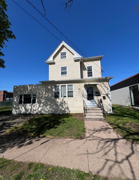 Building Photo - 982 Dixwell Ave