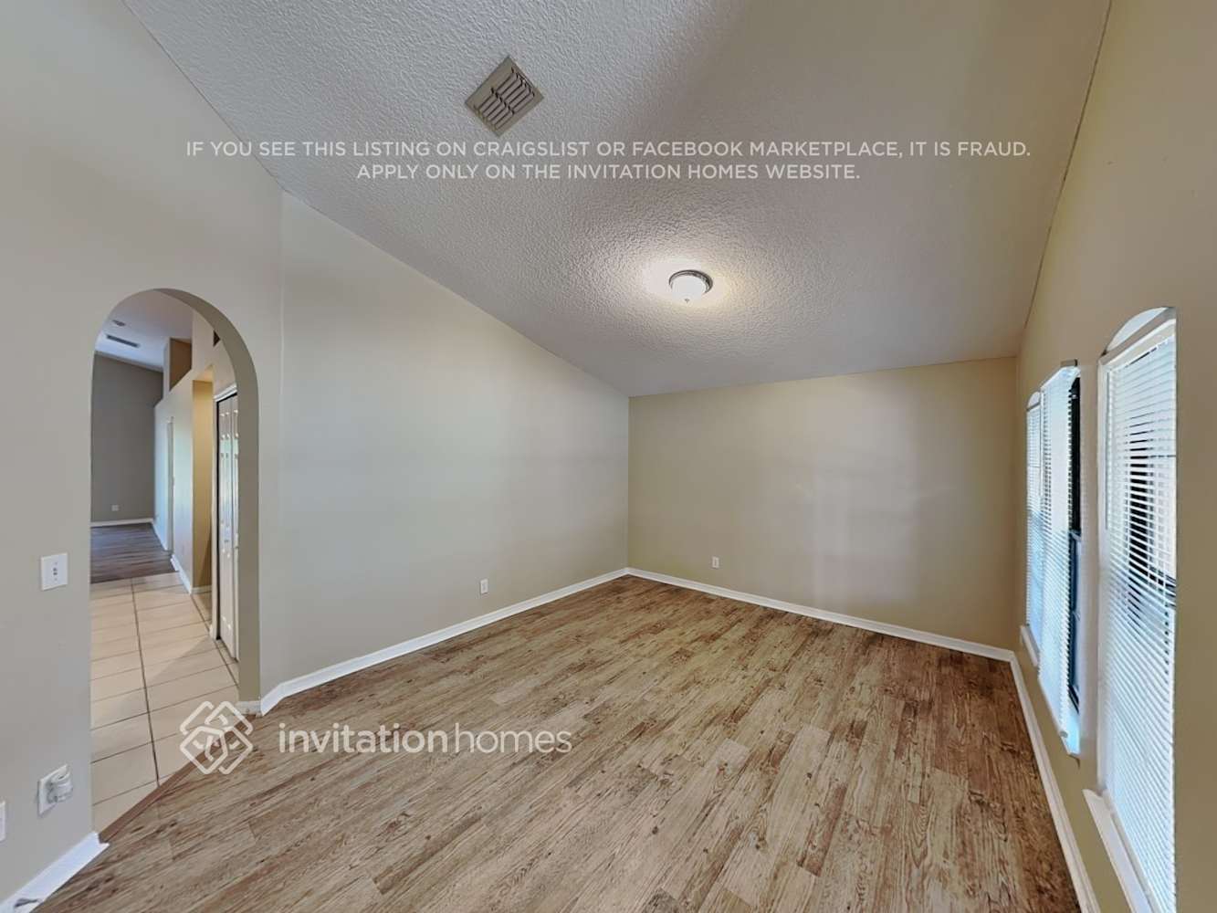 Building Photo - 2166 Bexley Dr