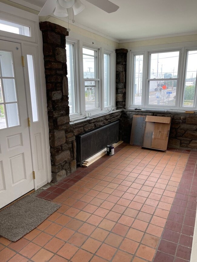 Building Photo - 341 Wanamaker Ave