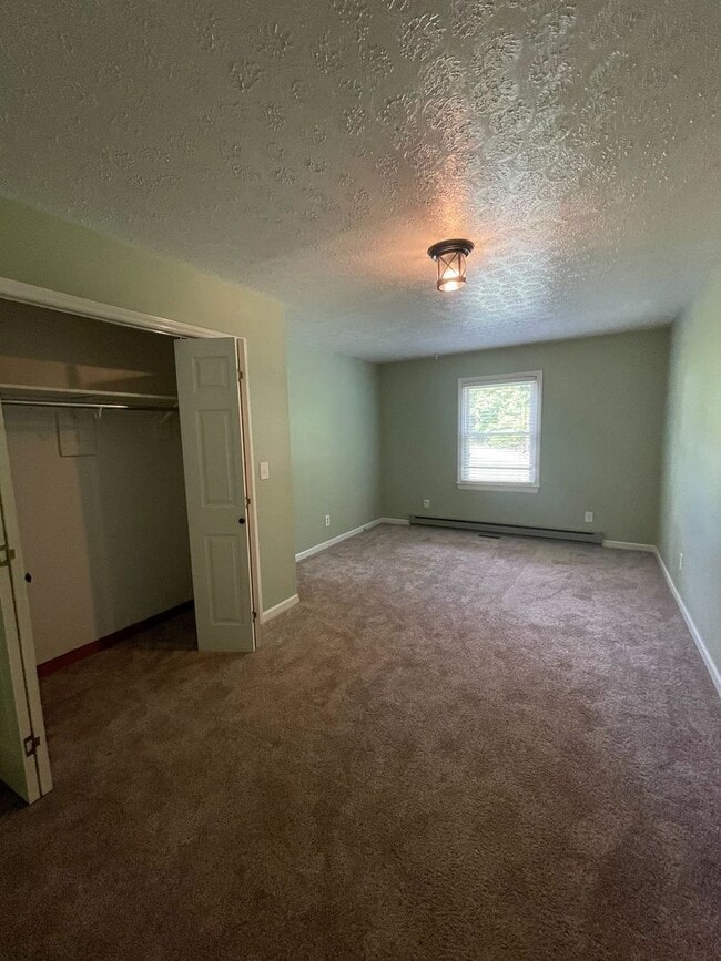 Building Photo - Quaint Country Cottage On Large Lot Near Downtown Blacksburg