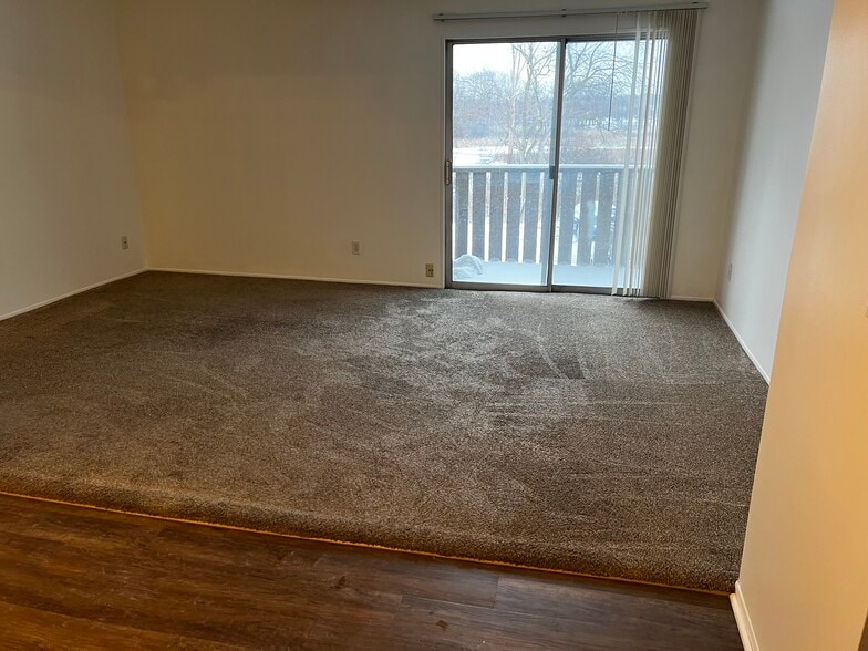 Building Photo - 8709 Candlewood Trl