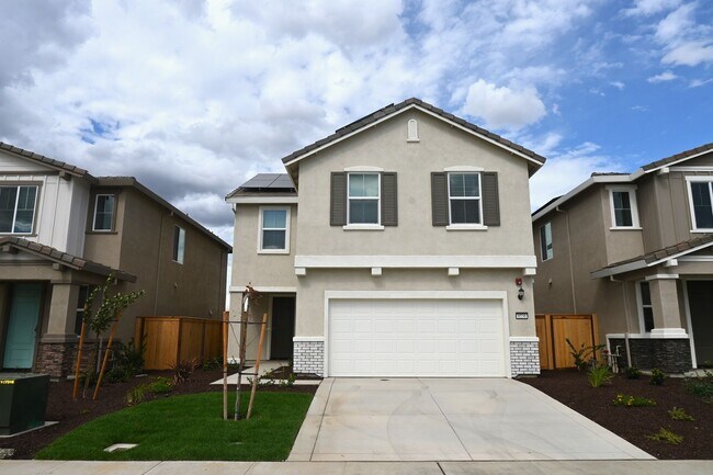 Primary Photo - Resident Benefit Package Property