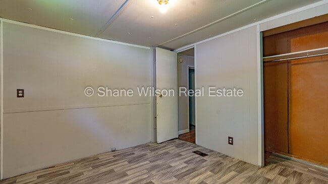 Building Photo - Charming 3-Bedroom Home on Wilkes Avenue w...