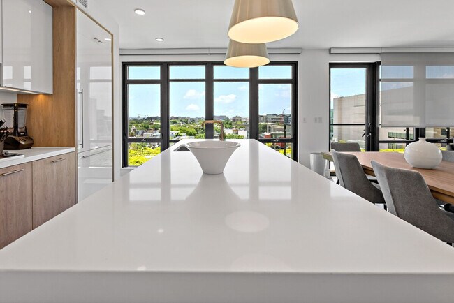 Building Photo - 1611 8th St NW