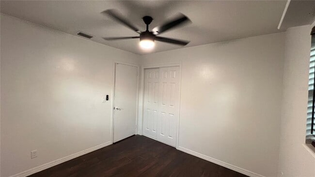 Building Photo - 4006 W Land Ave