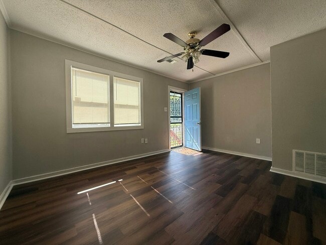 Building Photo - 3637 Winston Dr