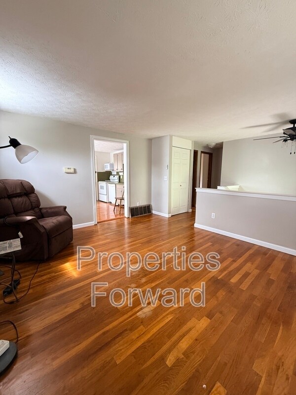 Building Photo - 873 Allison Dr