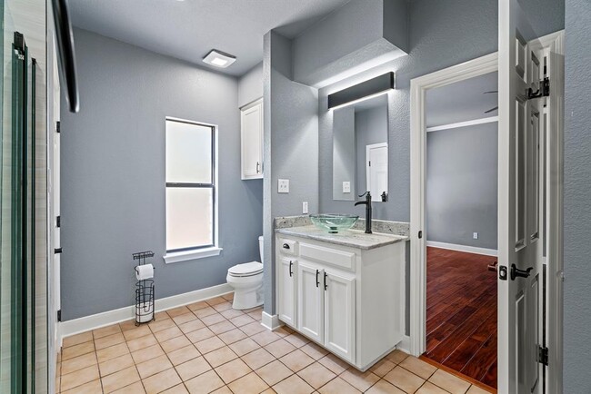 Building Photo - 128 Mockingbird Ln