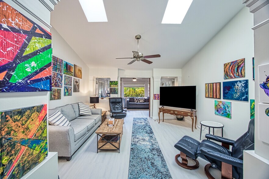 Building Photo - 2490 Outrigger Ln