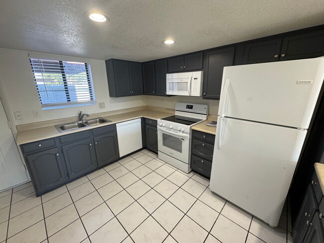 Building Photo - 18239 N 40th St