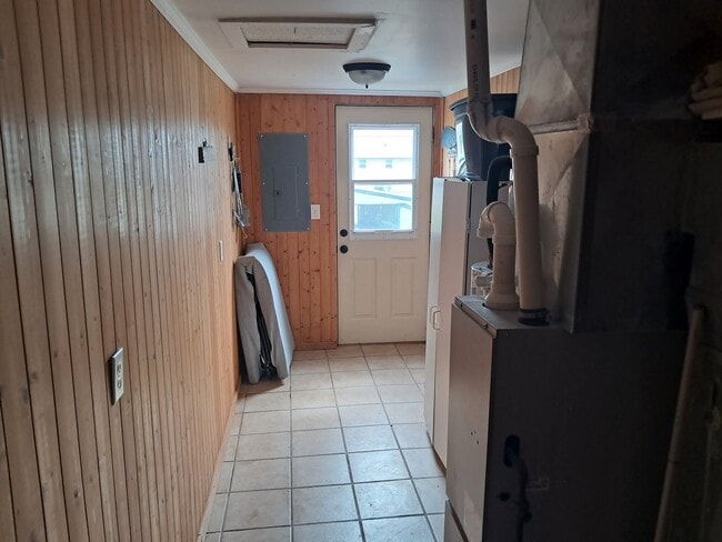 Building Photo - 239 Mallard Ln