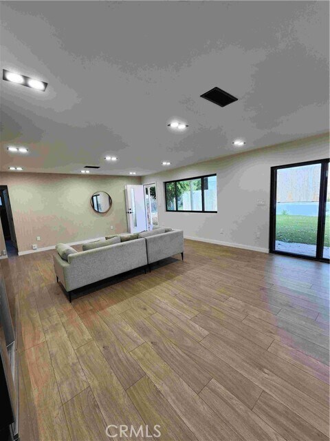 Building Photo - 7129 Saranac St