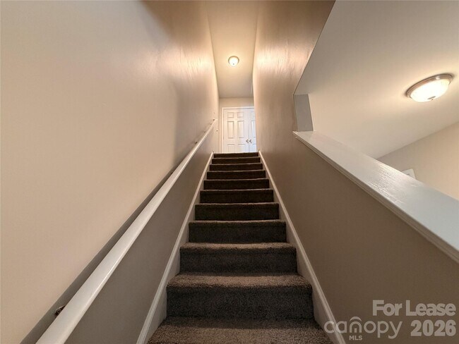 Building Photo - 4413 Gondola Ave