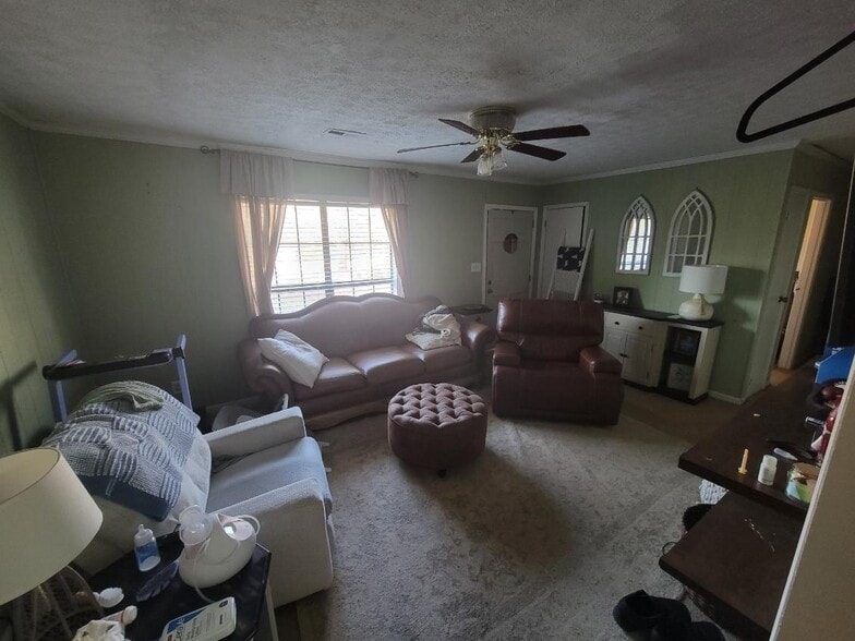 Building Photo - 2725 West Point Rd