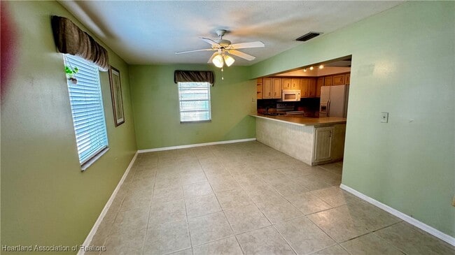 Building Photo - 205 Dove Ave