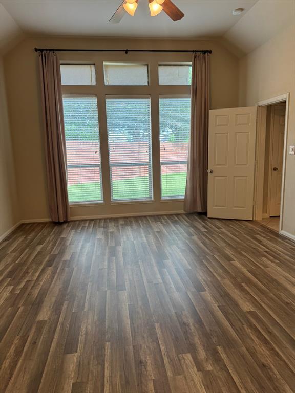 Building Photo - 5551 Linden Rose Ln