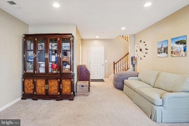 Building Photo - 9327 Hundith Hill Ct