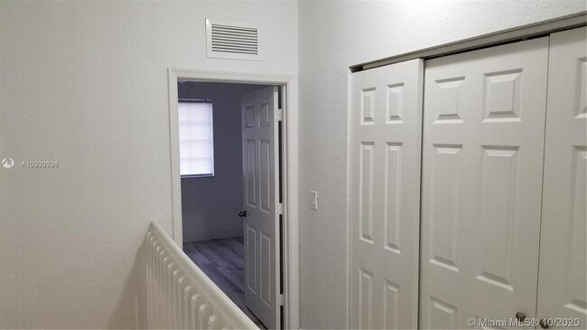 Building Photo - 5513 Monte Carlo Pl