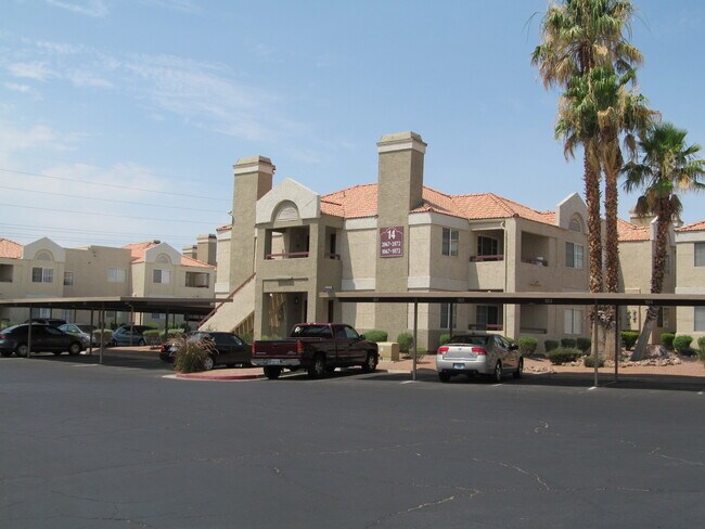 Building Photo - 2 BED 2 BATH DOWNSTAIRS APARTMENT  FOR REN...