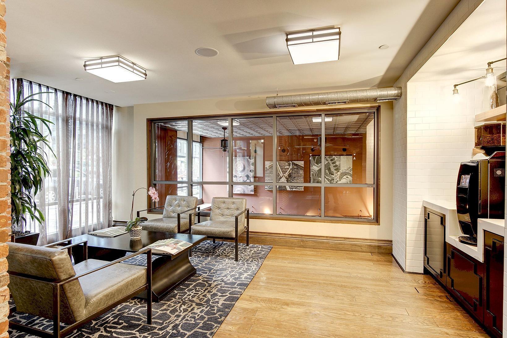 Building Photo - 70 I St SE