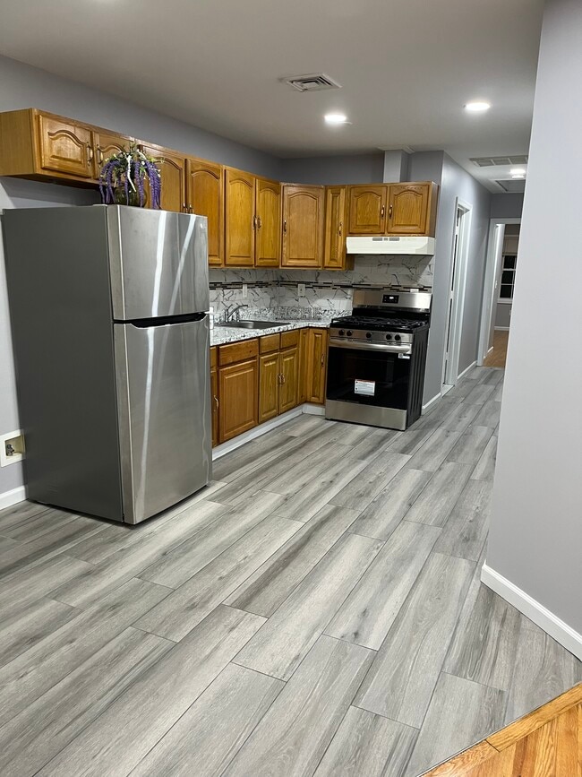 kitchen - 706 Ocean Ave