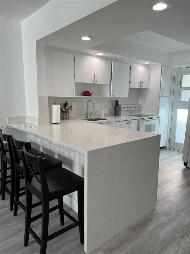 Building Photo - 240 Galen Dr