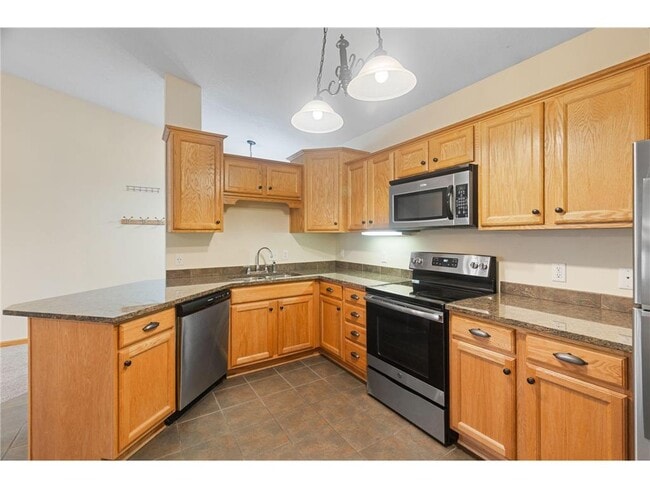 Building Photo - 7626 Fox Creek Ct