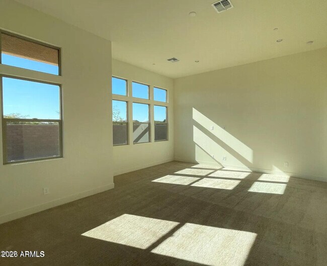 Building Photo - 9273 W Country Club Trail