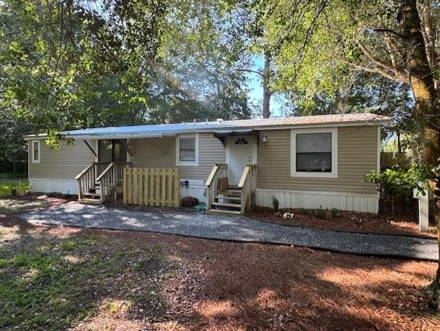 Primary Photo - 4430 Manucy Rd