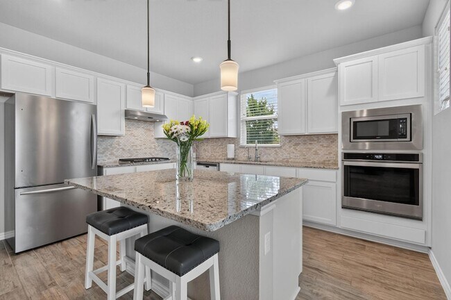 Building Photo - 105 Harborside Dr