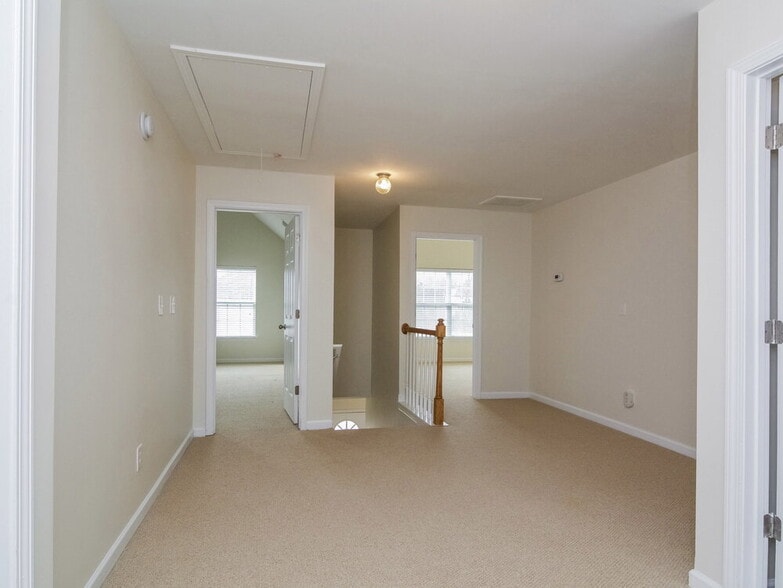 Building Photo - 4215 Pointe Vecchio Cir